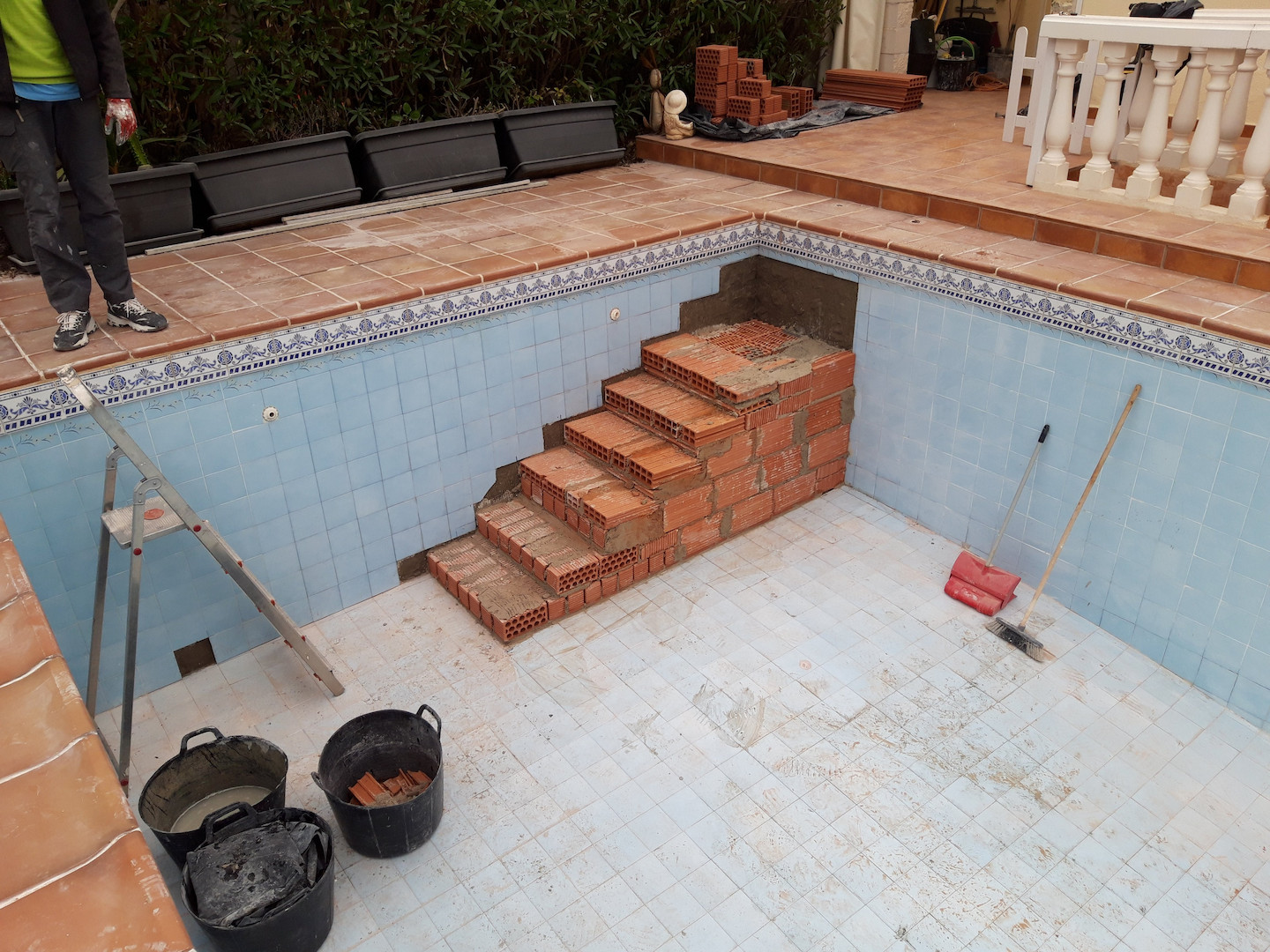 Pool 5