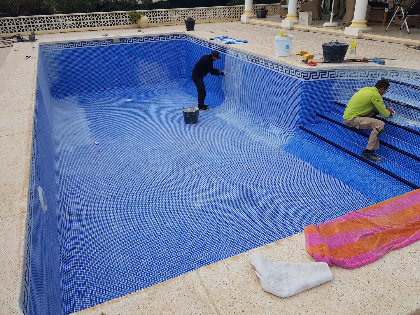 Professional swimming pool regrouting